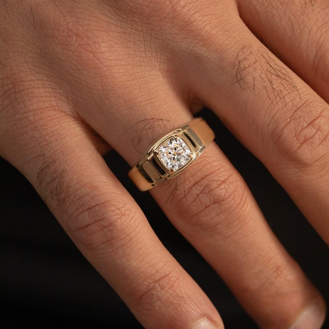 Men's Ring →