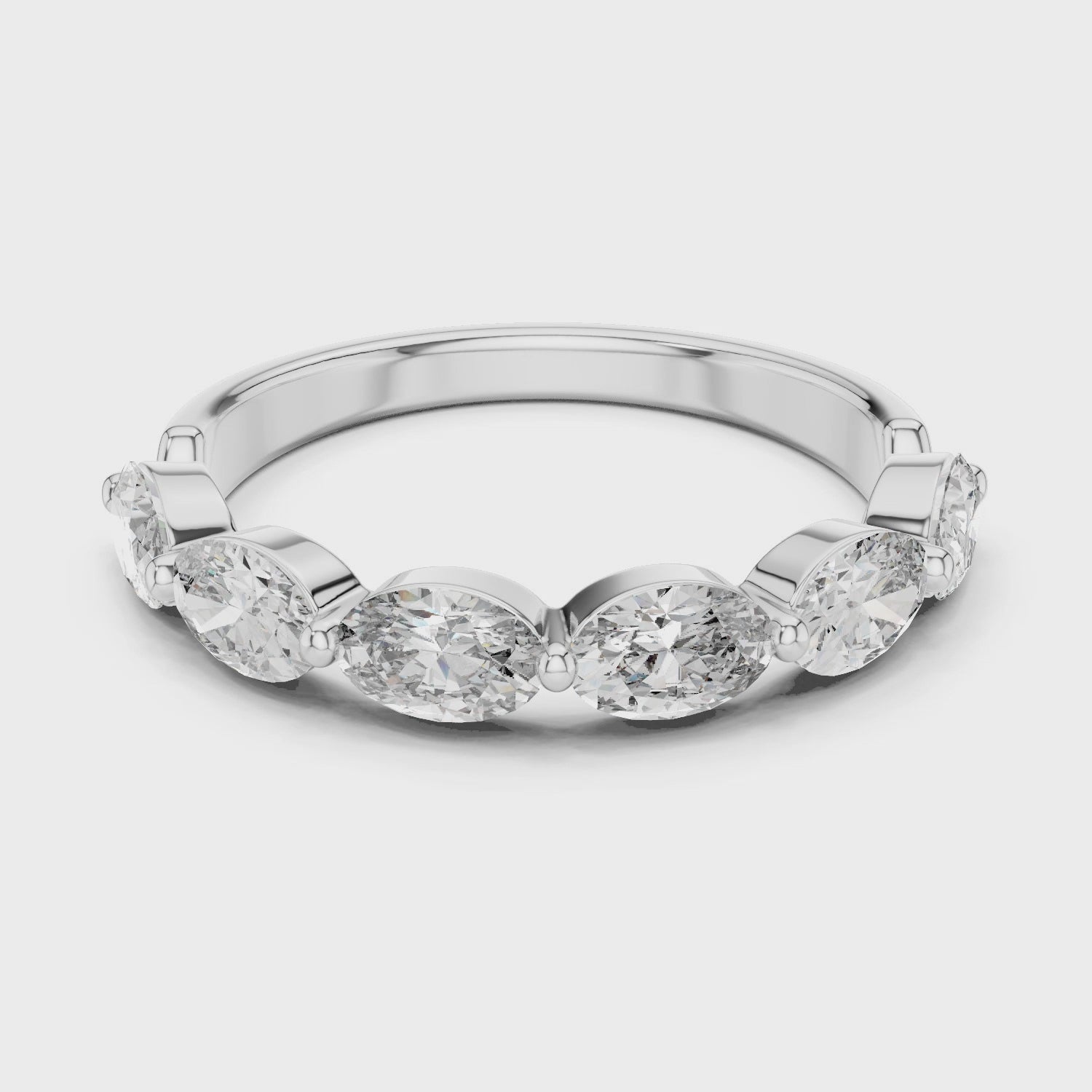 white gold oval ring top sparkle design